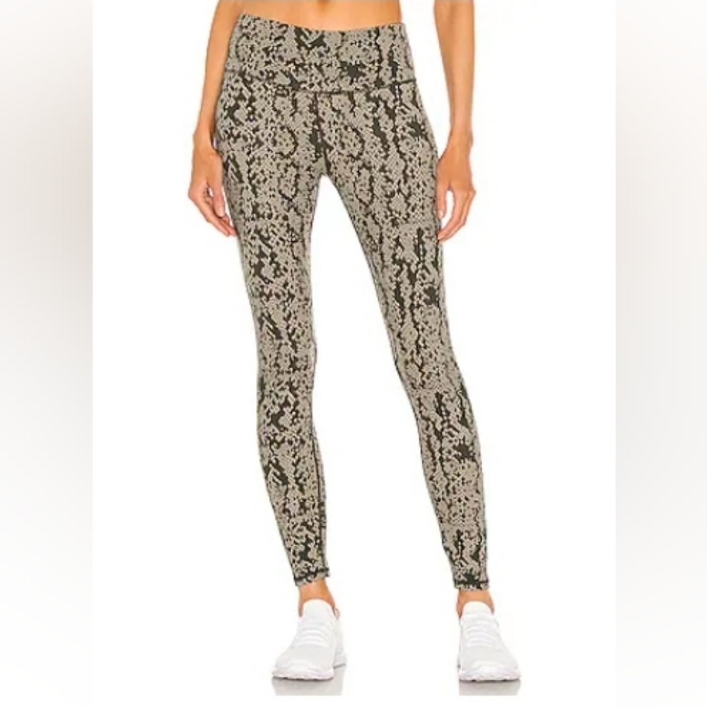 Varley Century 2.0 Legging Snake Tile Print Green Size Small NWOT!